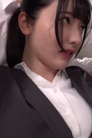 Nao Satsuki và START-298: Cô giáo ướt đẫm, kiệt sức vì lên đỉnh với máy rung cố định trên giảng đường